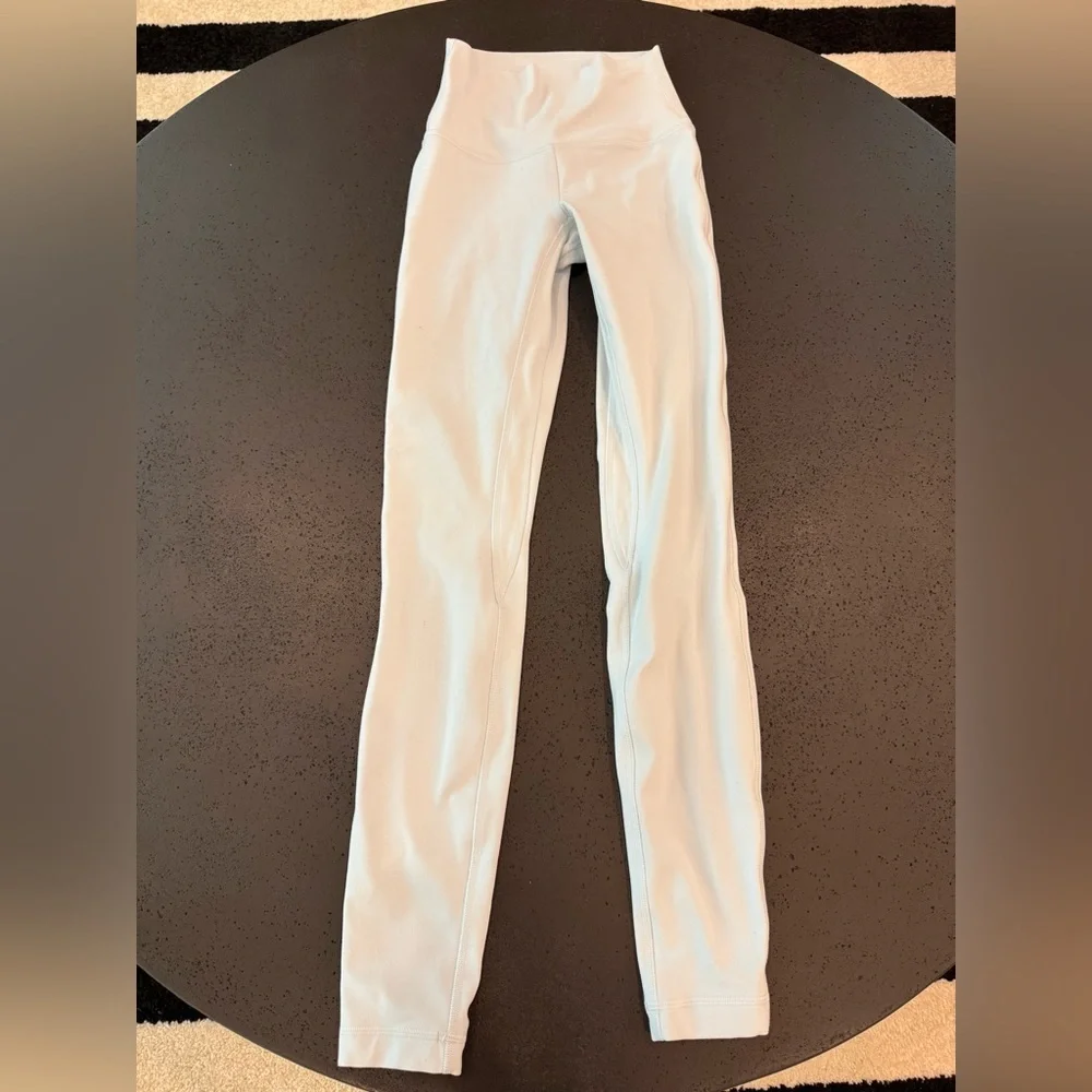 LULULEMON Light Blue Leggings Size 2 GUC - Picture 1 of 6